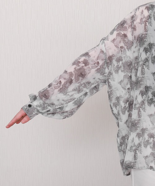 libelle more（リベル モア）の「タンク付ニュアンス柄オーバーサイズ長袖シアーシャツ（シャツ/ブラウス・レディース・グレー/ブルー/ブラック/ブラウン・L/M）」の6枚目の写真