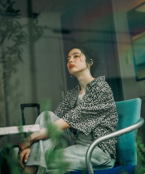 niko and...(ニコアンド)の「DRYクシュイージーシャツ(シャツ/ブラウス・レディース・ダークブルー/チャコール/ダークグレー/ホワイト・LARGE/MEDIUM)」の18枚目の写真