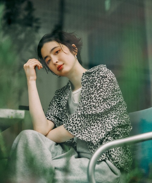 niko and...(ニコアンド)の「DRYクシュイージーシャツ(シャツ/ブラウス・レディース・ダークブルー/チャコール/ダークグレー/ホワイト・LARGE/MEDIUM)」の20枚目の写真