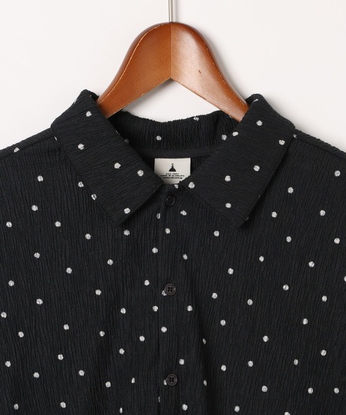 niko and...(ニコアンド)の「DRYクシュイージーシャツ(シャツ/ブラウス・レディース・ダークブルー/チャコール/ダークグレー/ホワイト・LARGE/MEDIUM)」の9枚目の写真