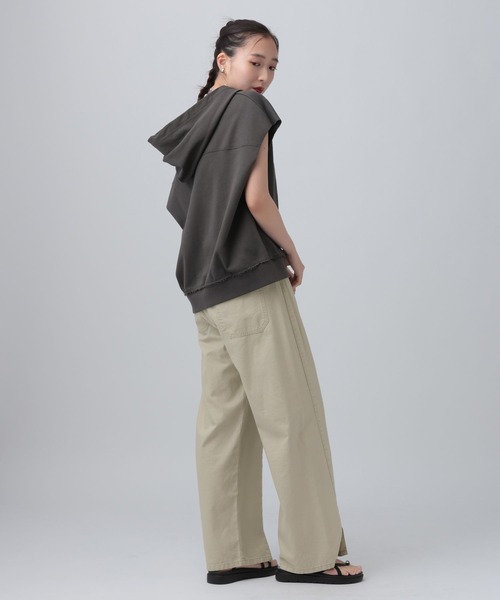 LEPSIM(レプシィム)の「CRフロントスリットパンツ 660973(その他パンツ・レディース・チャコールグレー/ベージュ系その他/カーキ・MEDIUM/LARGE)」の18枚目の写真