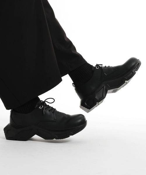 HARE（ハレ）の「ビルディングソールダービーシューズ(HARE)（ドレスシューズ・メンズ・ブラック・MEDIUM/LARGE）」の2枚目の写真