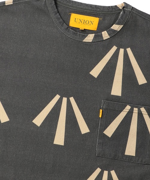 UNION(UNION TOKYO)(ユニオン)の「UNION TOKYO DALY SS TEE ユニオントーキョー Tシャツ(Tシャツ/カットソー・メンズ・ダークグレー・XL/L/M/S)」の3枚目の写真