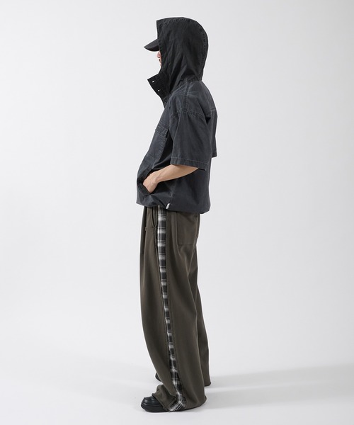 Perushu（ペルーシュ）の「VINTAGELIKE BICOLOR HOODED ANORAK SHIRT／ヴィンテージライクバイカラーフードアノラックシャツ（シャツ/ブラウス・メンズ・ブラウン/チャコールグレー・MEDIUM/LARGE）」の8枚目の写真