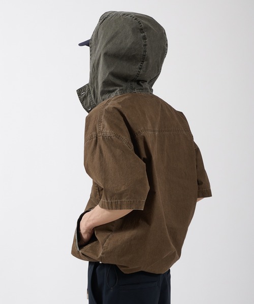 Perushu（ペルーシュ）の「VINTAGELIKE BICOLOR HOODED ANORAK SHIRT／ヴィンテージライクバイカラーフードアノラックシャツ（シャツ/ブラウス・メンズ・ブラウン/チャコールグレー・MEDIUM/LARGE）」の22枚目の写真