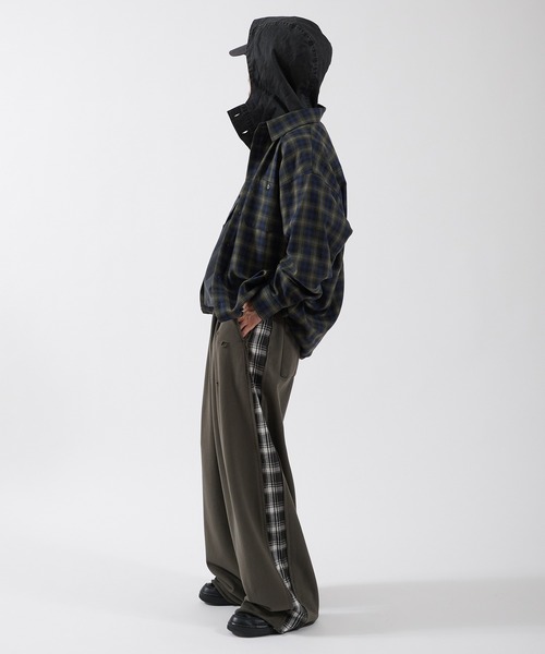 Perushu（ペルーシュ）の「VINTAGELIKE BICOLOR HOODED ANORAK SHIRT／ヴィンテージライクバイカラーフードアノラックシャツ（シャツ/ブラウス・メンズ・ブラウン/チャコールグレー・MEDIUM/LARGE）」の13枚目の写真
