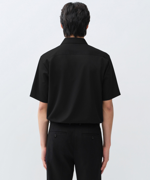 MUSINSA STANDARD（ムシンサスタンダード）の「[クールタンダード] トリコット半袖シャツ [ブラック]（ビジネスシャツ・メンズ・その他・SMALL//X-LARGE/2XL/MEDIUM/LARGE）」の3枚目の写真