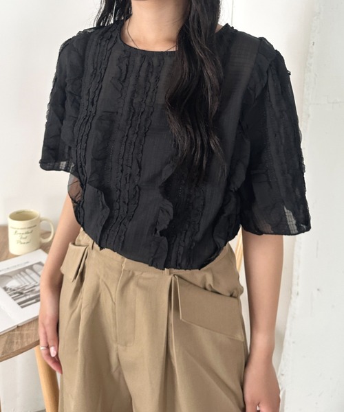CLEA(クレア)の「フリルシアー半袖トップス(Tシャツ/カットソー・レディース・アイボリー/ブラック・FREE)」の2枚目の写真