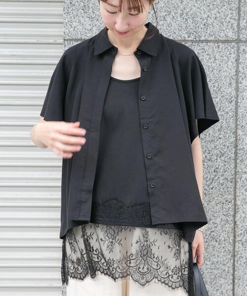 ITEMS URBANRESEARCH(アイテムズ アーバンリサーチ)の「ヘムレースキャミソール(キャミソール・レディース・ライトベージュ/ブラック・FREE)」の3枚目の写真