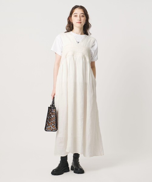 UNITED ARROWS（ユナイテッドアローズ）の「エンブロイダリー ノースリーブ ワンピース（ワンピース・レディース・ダークブラウン/ブラック/オフホワイト・38/36）」の10枚目の写真