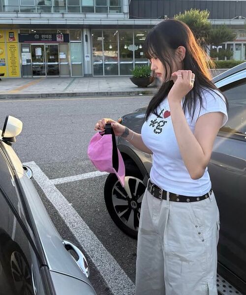 GRUNDEN(グルンデン)の「HEART LOGO T-SHIRT (WHITE)(Tシャツ/カットソー・レディース・その他・OS)」の6枚目の写真