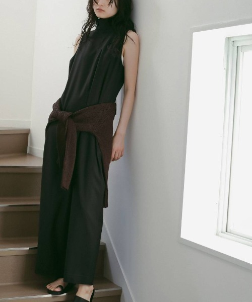anuke(アンヌーク)の「Highneck Sleeveless Onepiece 62610314(ワンピース・レディース・ブラウン/ブラック・36/38)」の1枚目の写真