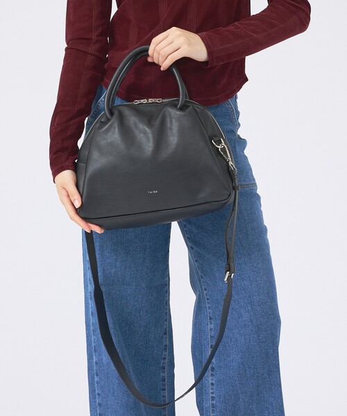 YArKA(ヤーカ)の「【YArKA/ヤーカ】real leather sharp & soft mix nuance bag Mサイズ/ニュアンスボストンバッグ(ボストンバッグ・メンズ・ブラック・フリー)」の1枚目の写真