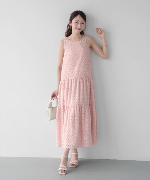 Mirenue(ミレニュー)の「フェザージャガードノースリワンピース(ワンピース・レディース・ホワイト/ピンク・FREE)」の3枚目の写真