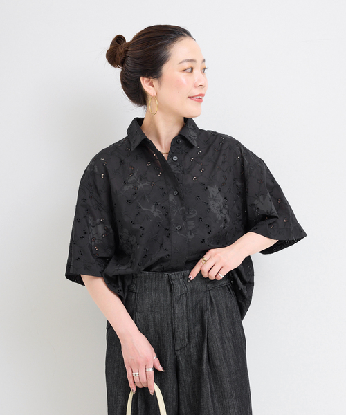 B.C STOCK（ベーセーストック）の「【WEB限定】ウォッシャブル / プリントレース クロップドシャツ（シャツ/ブラウス・レディース・ブラック/ホワイト・FREE）」の6枚目の写真