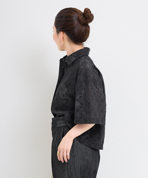 B.C STOCK（ベーセーストック）の「【WEB限定】ウォッシャブル / プリントレース クロップドシャツ（シャツ/ブラウス・レディース・ブラック/ホワイト・FREE）」の7枚目の写真