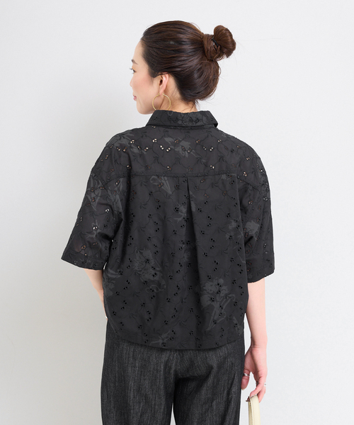 B.C STOCK（ベーセーストック）の「【WEB限定】ウォッシャブル / プリントレース クロップドシャツ（シャツ/ブラウス・レディース・ブラック/ホワイト・FREE）」の8枚目の写真