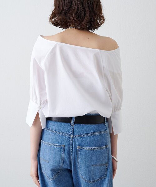 Whim Gazette(ウィムガゼット)の「刺繍オフショルブラウス(シャツ/ブラウス・レディース・ブラック/オフホワイト・FREE)」の8枚目の写真