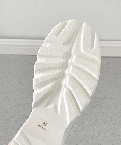 Shoes in Closet(シューズインクローゼット)の「+9.0㎝ 厚底 ボリュームソール スニーカー 2497(スニーカー・レディース・ブラック/ホワイト・M/L/LL/S)」の21枚目の写真