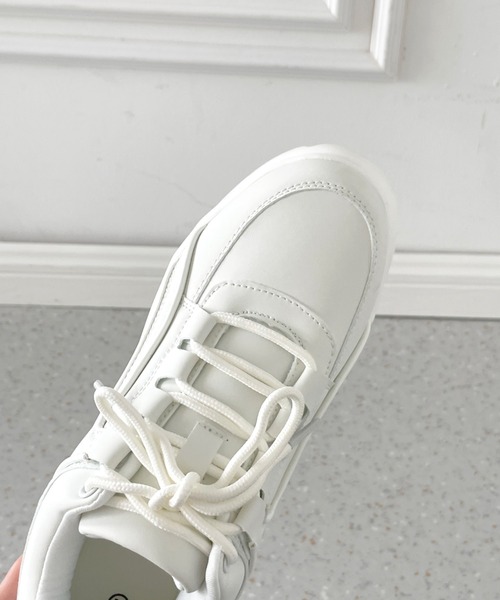 Shoes in Closet(シューズインクローゼット)の「+9.0㎝ 厚底 ボリュームソール スニーカー 2497(スニーカー・レディース・ブラック/ホワイト・M/L/LL/S)」の22枚目の写真