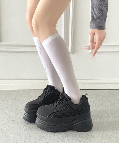 Shoes in Closet(シューズインクローゼット)の「+9.0㎝ 厚底 ボリュームソール スニーカー 2497(スニーカー・レディース・ブラック/ホワイト・M/L/LL/S)」の11枚目の写真