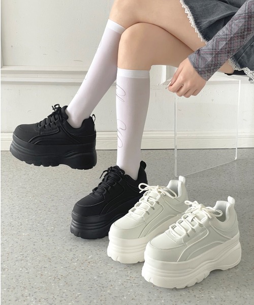 Shoes in Closet(シューズインクローゼット)の「+9.0㎝ 厚底 ボリュームソール スニーカー 2497(スニーカー・レディース・ブラック/ホワイト・M/L/LL/S)」の19枚目の写真