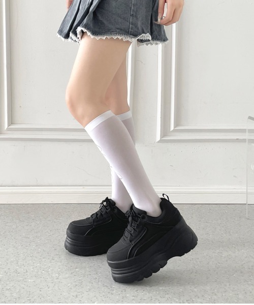 Shoes in Closet(シューズインクローゼット)の「+9.0㎝ 厚底 ボリュームソール スニーカー 2497(スニーカー・レディース・ブラック/ホワイト・M/L/LL/S)」の14枚目の写真