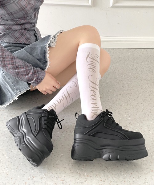 Shoes in Closet(シューズインクローゼット)の「+9.0㎝ 厚底 ボリュームソール スニーカー 2497(スニーカー・レディース・ブラック/ホワイト・M/L/LL/S)」の15枚目の写真