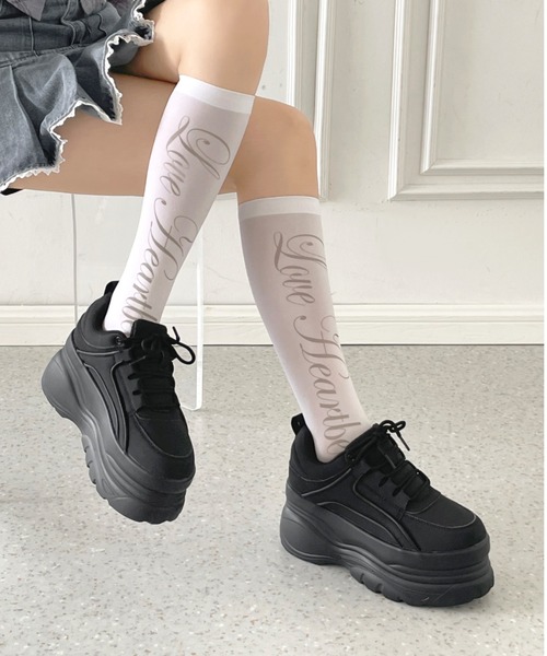 Shoes in Closet(シューズインクローゼット)の「+9.0㎝ 厚底 ボリュームソール スニーカー 2497(スニーカー・レディース・ブラック/ホワイト・M/L/LL/S)」の16枚目の写真