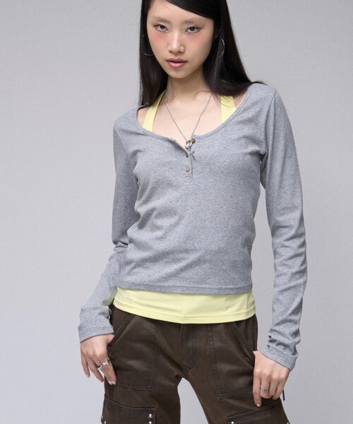 sloppy（スロッピー）の「【SLOPPY】 ヘンリーネックL/Sトップス（Tシャツ/カットソー・レディース・グレー/ブラウン/パープル/ブラック・FREE）」の2枚目の写真