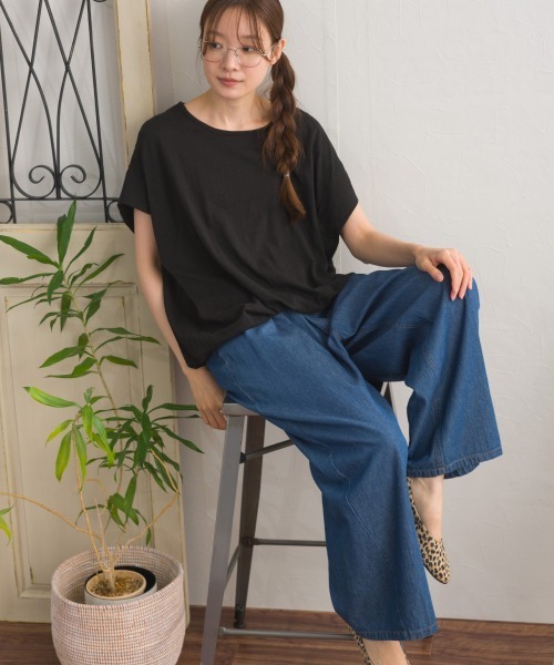 OMNES(オムネス)の「スラブ天竺 バルーンシルエット半袖Tシャツ UVカット付(Tシャツ/カットソー・レディース・ブラック/ブラウン/ホワイト/レッド・FREE)」の5枚目の写真