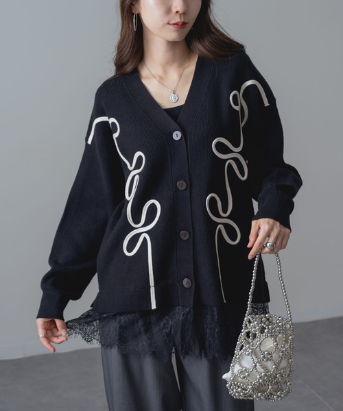 ANNA LUNA(アンナルナ)の「【ANNA LUNA】 刺繍 × レース が 大人可愛い デザイン カーディガン(カーディガン/ボレロ・レディース・ブラック/グレー・MEDIUM)」の3枚目の写真
