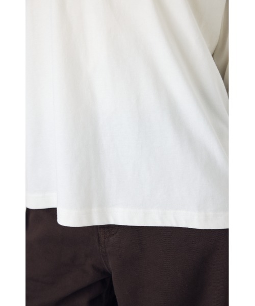 AZUL by moussy(アズールバイマウジー)の「【身長/骨格別着用画像あり】ロゴプリントロンT 長袖 秋服 インナーとして◎ Tシャツ ロゴT プリントT 春服(Tシャツ/カットソー・レディース・ライトブラック/オフホワイト/ブラウン・FREE)」の11枚目の写真