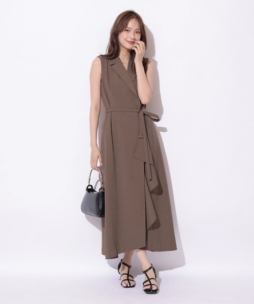 Mystrada(マイストラーダ)の「ラッフルジレワンピ(ワンピース・レディース・ブラウン/グレイッシュベージュ・38/36)」の5枚目の写真