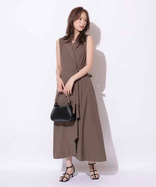 Mystrada(マイストラーダ)の「ラッフルジレワンピ(ワンピース・レディース・ブラウン/グレイッシュベージュ・38/36)」の6枚目の写真