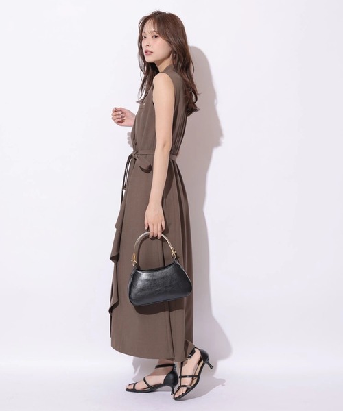 Mystrada(マイストラーダ)の「ラッフルジレワンピ(ワンピース・レディース・ブラウン/グレイッシュベージュ・38/36)」の7枚目の写真