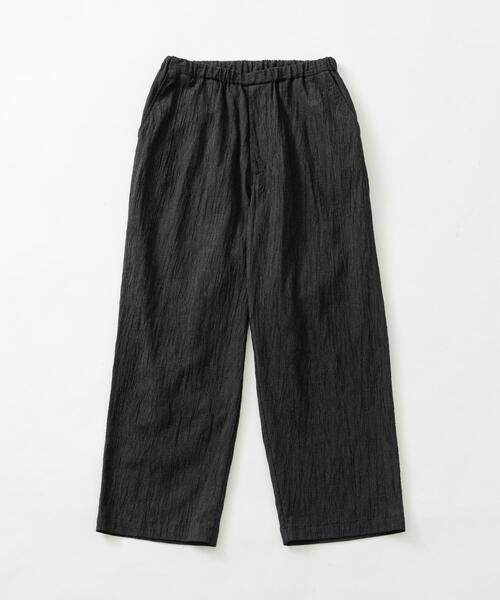 URBAN RESEARCH(アーバンリサーチ)の「CRINKLE WIDE EASY PANTS(その他パンツ・メンズ・モカ/ブラック・MEDIUM/LARGE)」の2枚目の写真