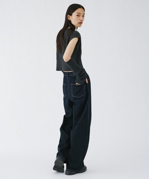 UNFORM（アンフォーム）の「【2026AW Debut】【UNFORM】コクーンデニムパンツ（デニムパンツ・レディース・インディゴブルー・MEDIUM/SMALL）」の4枚目の写真