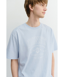 DUNST FOR MEN（ダンストフォーメン）の「CUPID ARCH LOGO T-SHIRT_UNISEX_UDTS6B129_SOFT BLUE（Tシャツ/カットソー）」