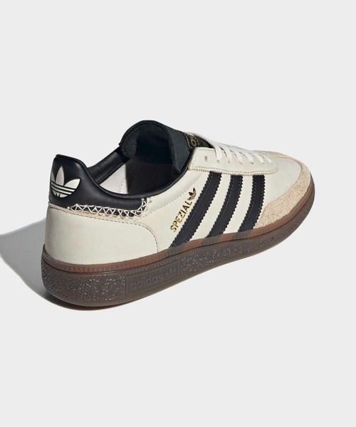 adidas(アディダス)の「ハンドボール スペツィアル / Handball Spezial/ アディダスオリジナルス adidas Originals(スニーカー・レディース・ホワイト・22.0cm/22.5cm/23.0cm/23.5cm/24.0cm/24.5cm/25.0cm/25.5cm/26.0cm/26.5cm/27.0cm/27.5cm/28.0cm/28.5cm/29.0cm/29.5cm/30.0cm)」の5枚目の写真