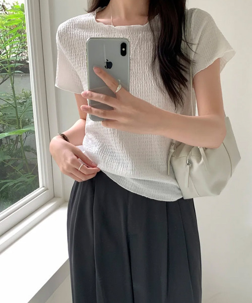 VIVID LADY（ビビッドレディー）の「エンボス メロウ 半袖トップス（Tシャツ/カットソー・レディース・ブラック/ホワイト・FREE）」の18枚目の写真