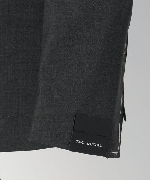 TAGLIATORE(タリアトーレ)の「<TAGLIATORE>ソリッド シングル 2ボタン テーラードジャケット(テーラードジャケット・メンズ・ダークグレー・48)」の4枚目の写真