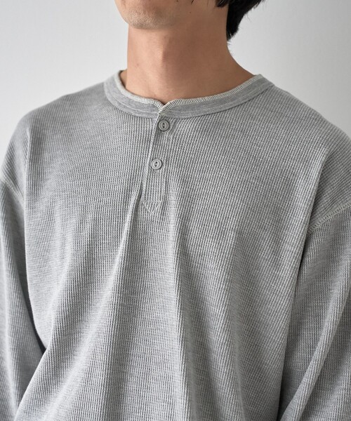 coen(コーエン)の「ワッフルヘンリーネック ロングスリーブ Tシャツ(Tシャツ/カットソー・メンズ・ホワイト/グレー/ブラック・XL/L/M/S)」の19枚目の写真