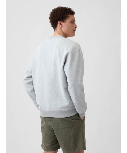GAP(ギャップ)の「リラックスフィット GAPミニロゴ スウェットシャツ(スウェット・メンズ・ヘザーグレー/ネイビー・M/L/XS/XL/S)」の3枚目の写真