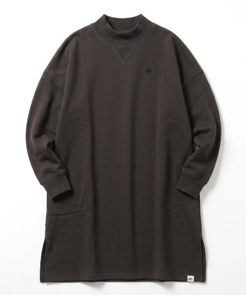 LOGOS(ロゴス)の「2026AW LOGOS/ロゴス ドロップショルダー スウェット ミニ裏毛 ワンポイントロゴ モックネックチュニック(チュニック・レディース・スミクロ/ブラウン/グレー・L/M/LL)」の2枚目の写真