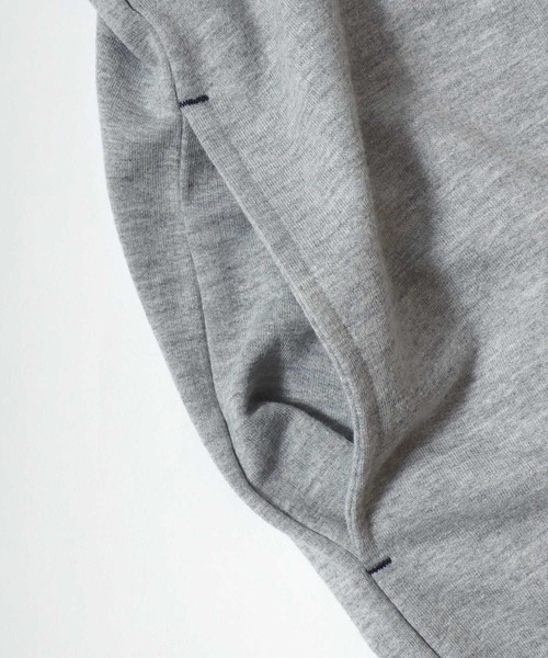 LOGOS(ロゴス)の「2026AW LOGOS/ロゴス ドロップショルダー スウェット ミニ裏毛 ワンポイントロゴ モックネックチュニック(チュニック・レディース・スミクロ/ブラウン/グレー・L/M/LL)」の14枚目の写真