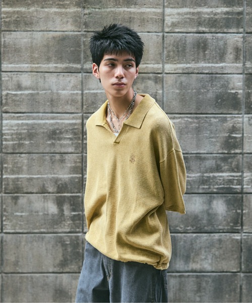 ILL'S(イルズ)の「ピグメント加工 ヴィンテージライク ワンポイント刺繍 スキッパーニット ユニセックス(ニット/セーター・メンズ・チャコールグレー/イエロー/ベージュ・L/M)」の4枚目の写真
