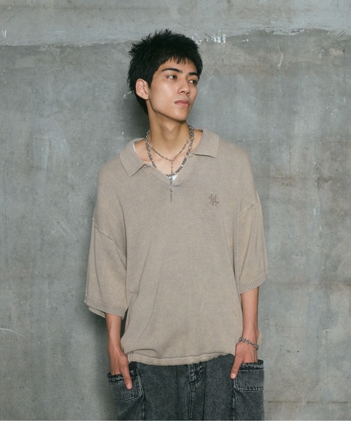 ILL'S(イルズ)の「ピグメント加工 ヴィンテージライク ワンポイント刺繍 スキッパーニット ユニセックス(ニット/セーター・メンズ・チャコールグレー/イエロー/ベージュ・L/M)」の11枚目の写真