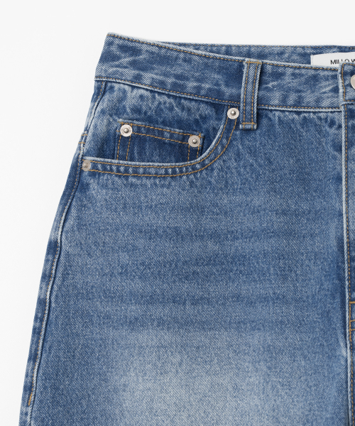 MILLO WOMEN（ミロウーマン）の「ディストレスドデニムバミューダパンツ [ミッドブルー]（その他パンツ・レディース・その他・SMALL/MEDIUM）」の6枚目の写真