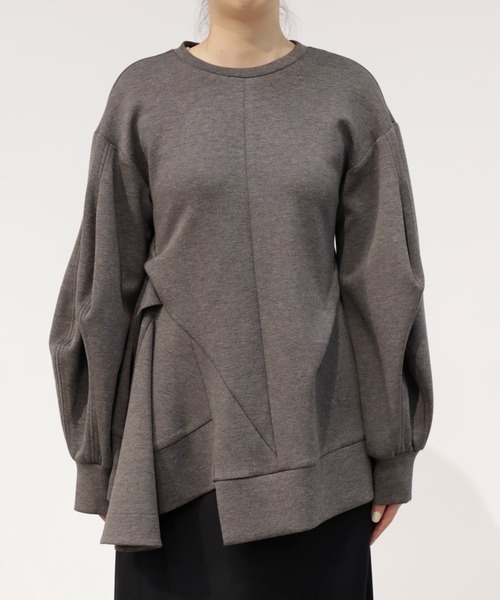 OMMO(オーエムエムオー)の「【OMMO(オーエムエムオー)】DOUBLE CURVE SLEEVE TOP/ダブルカーブスリーブトップス(Tシャツ/カットソー・レディース・ブラック/グレー・FREE)」の20枚目の写真